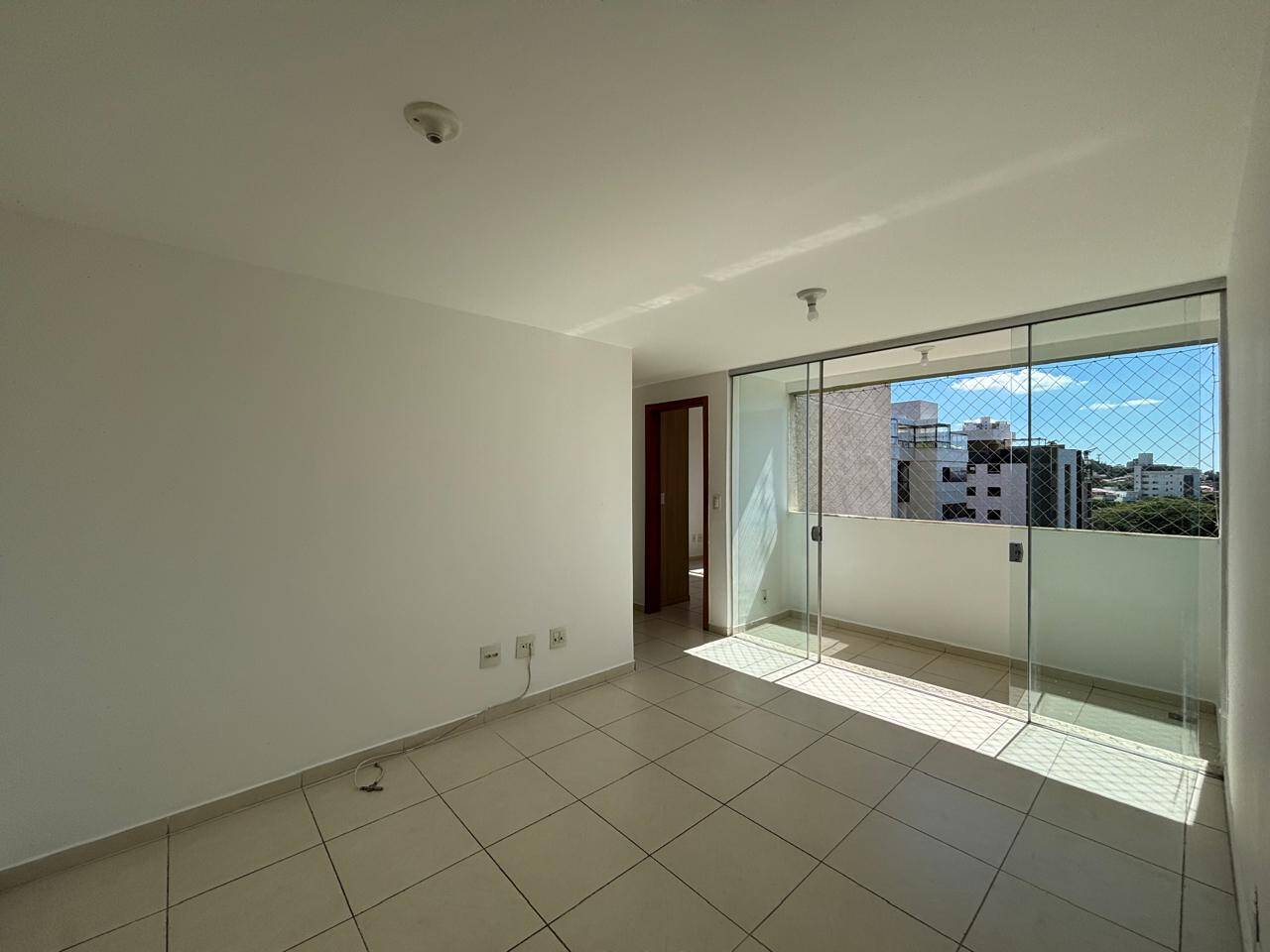 #1138 - Apartamento para Locação em Belo Horizonte - MG